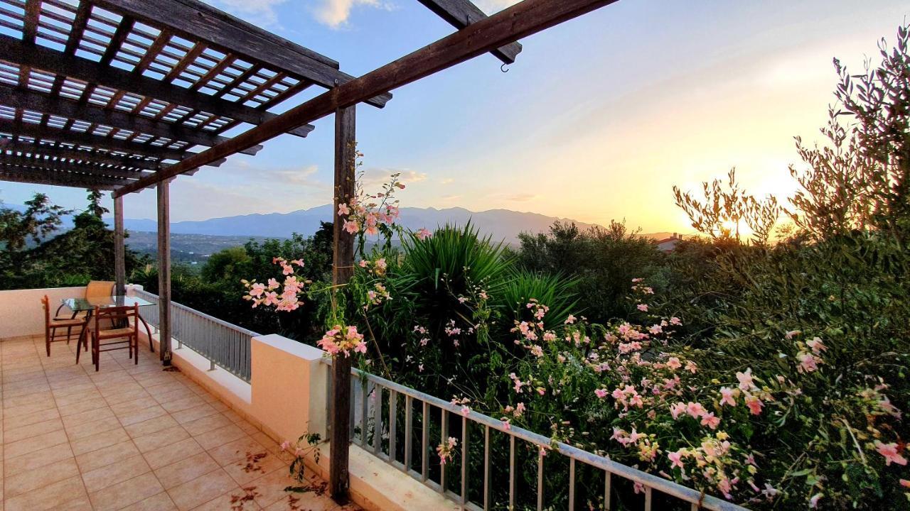 Hotel Alpha House Plaka  Exterior foto